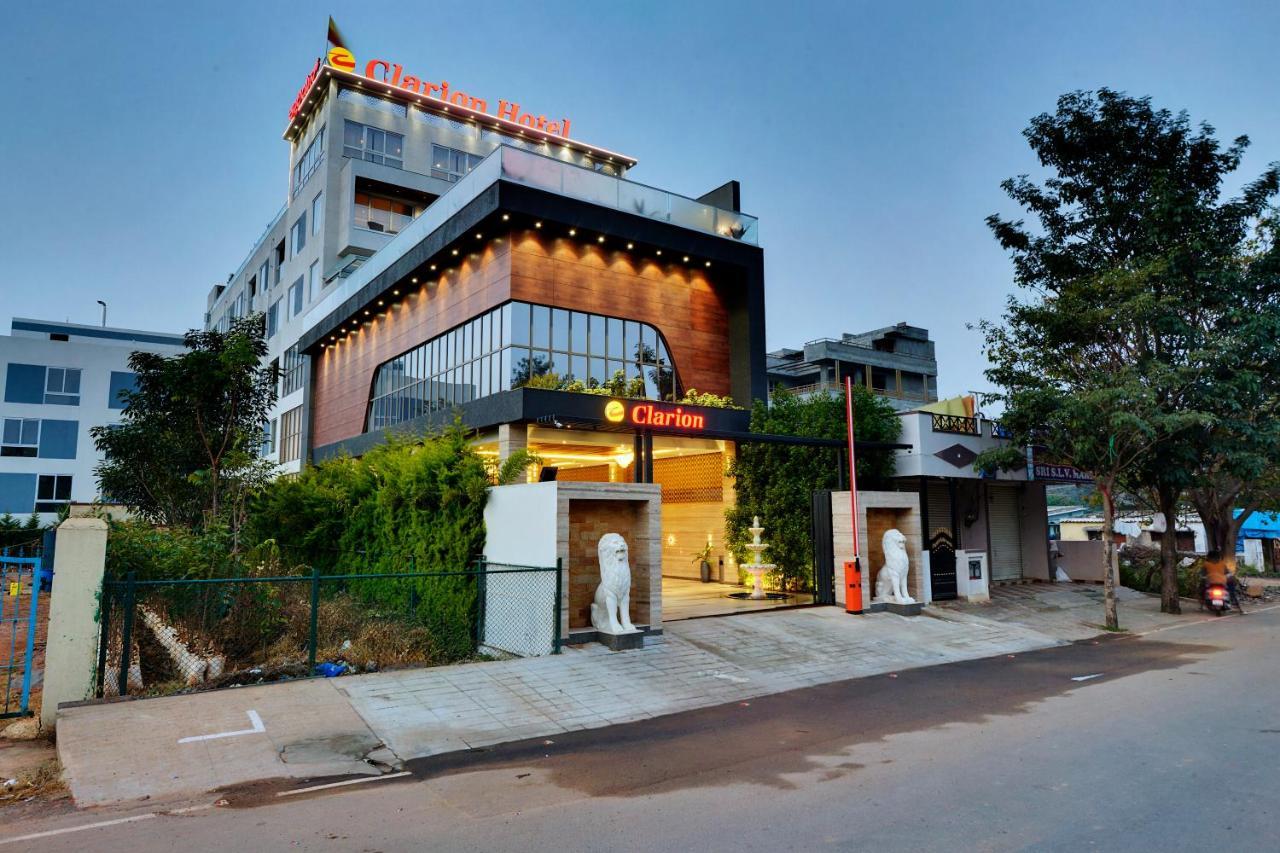 Clarion Hotel Bangalore Exterior photo